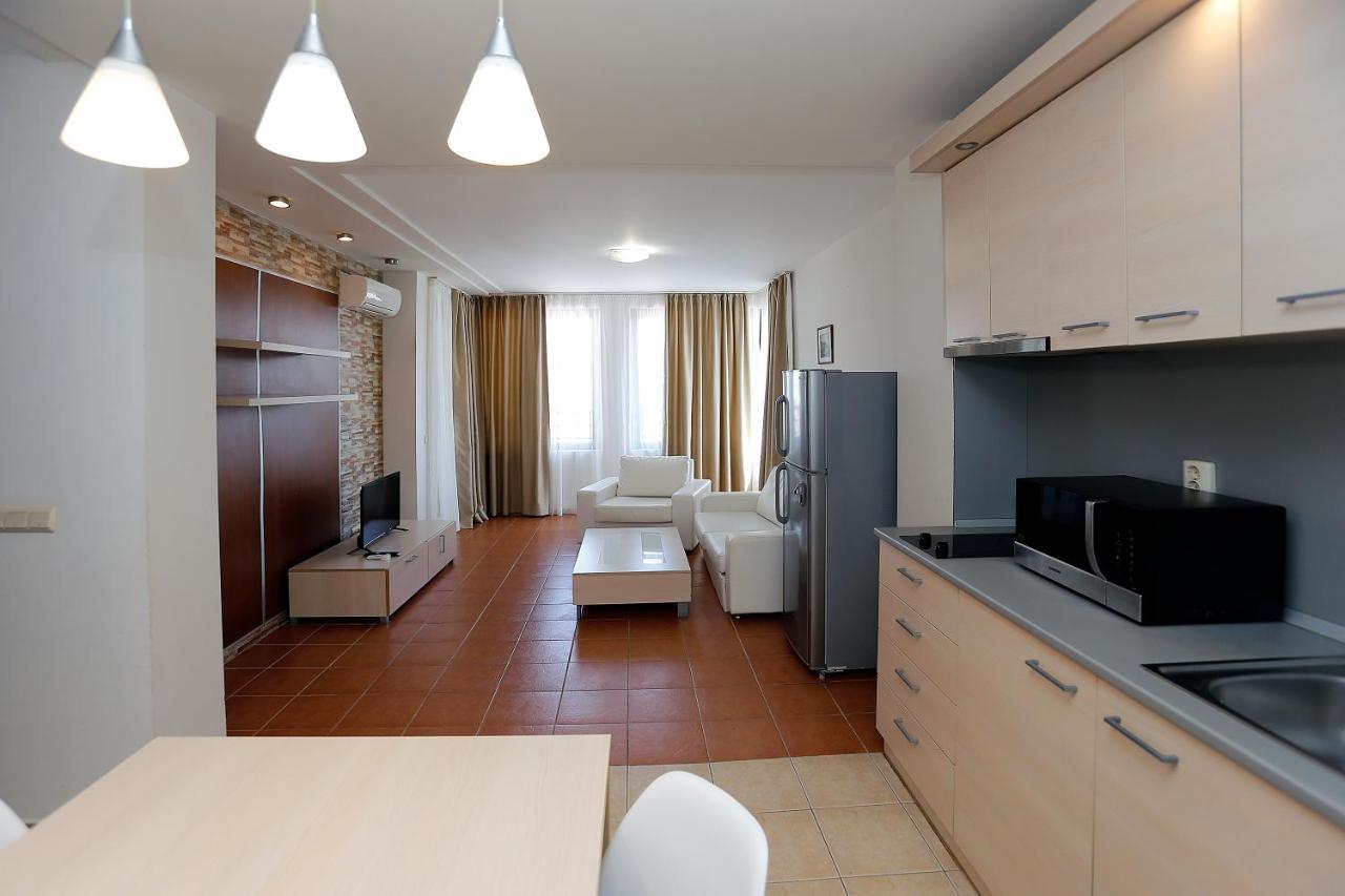 Low Cost Apartments In Green Life Созопол Екстериор снимка