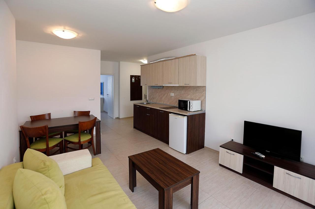 Low Cost Apartments In Green Life Созопол Екстериор снимка